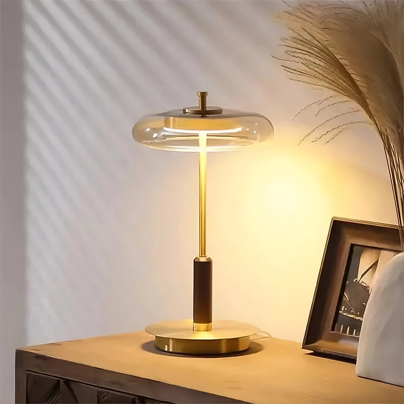 Lina - LED tafellamp van glas & koper